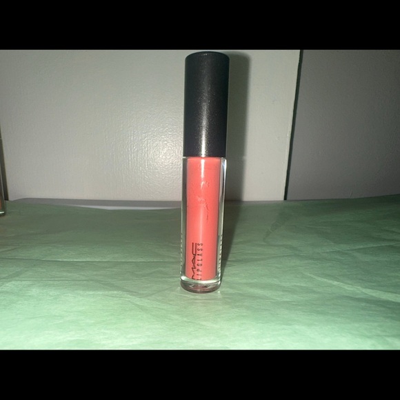 MAC See Me Shine Lipglass - Picture 1 of 3